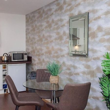 Fantastic City Centre Flat Глазго Экстерьер фото